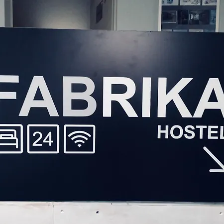 Fabrika Nakvynės namai